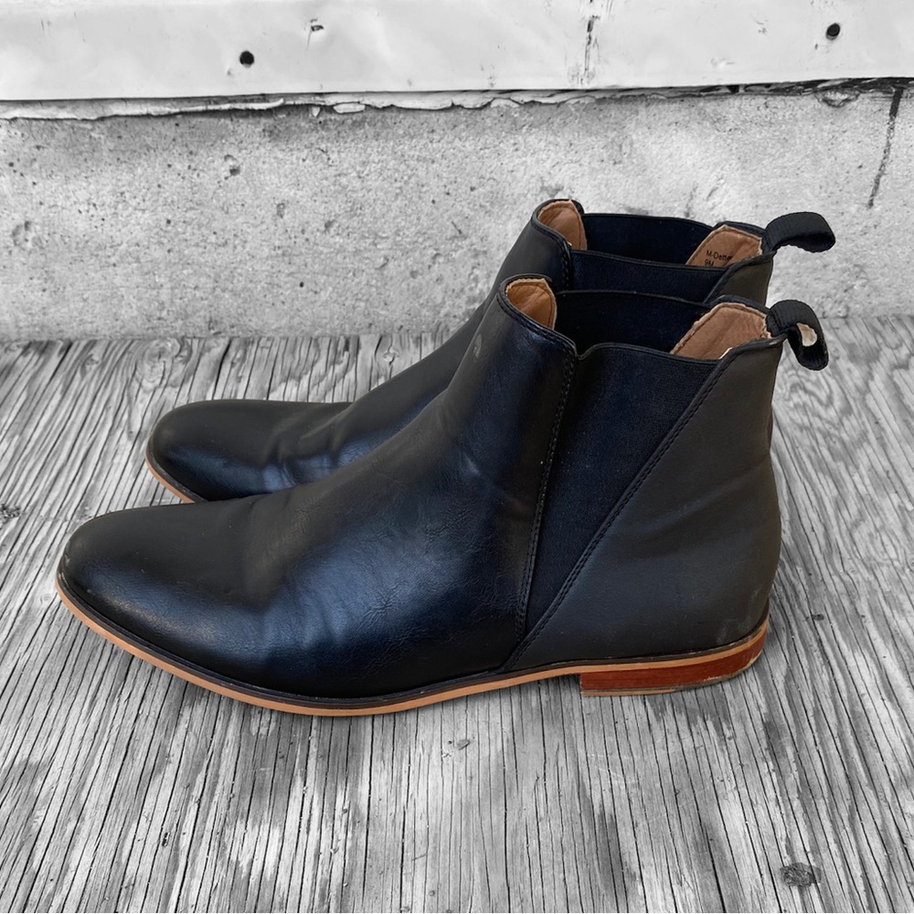 Black formal leather boots . Size: 9 Color: black